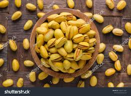 Pistachio Kernels With Saffron